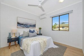 2 bedrooms, WiFi, bed sheets