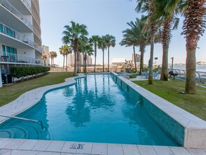 Piscine couverte, piscine chauffée