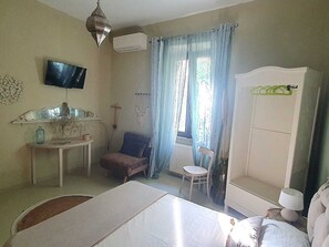 1 chambre, fer et planche à repasser, Wi-Fi, draps fournis