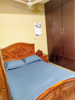 2 bedrooms, bed sheets