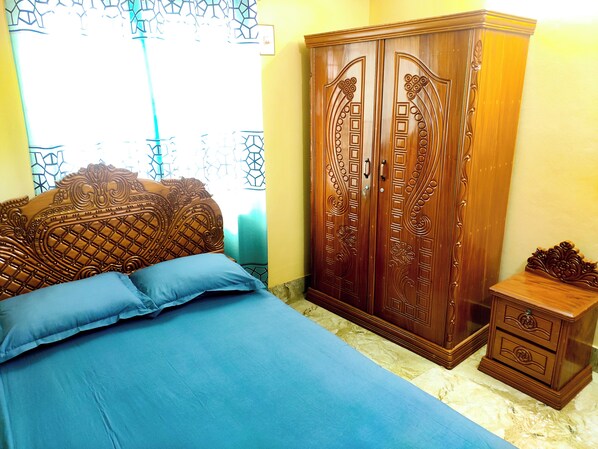 2 bedrooms, bed sheets - Full apartment at central Rajshahi with skyline view,and all modern facilities.  (Rajshahi)