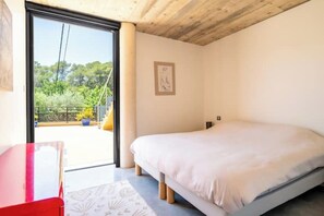 2 chambres, Wi-Fi gratuit, draps fournis