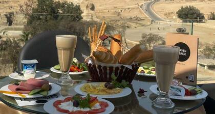 Thomas Cook pyramids guest house