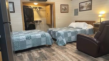 1 slaapkamer, een strijkplank/strijkijzer, wifi, beddengoed