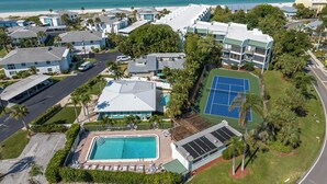 Exterior - Private Beach Access w/Pool and Tennis! (Holmes Beach)