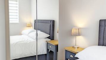 3 bedrooms, iron/ironing board, free WiFi, bed sheets