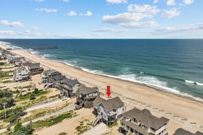 On the beach - Oceanfront Dog Friendly Home w/ Hot Tub, Community Pool and Tennis/Pickleball (Avon)