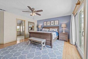 5 bedrooms, free WiFi, bed sheets - Oceanfront Dog Friendly Home w/ Hot Tub, Community Pool and Tennis/Pickleball (Avon)