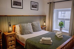2 camere, ferro/asse da stiro, culla da viaggio, lenzuola