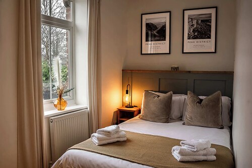 Host & Stay | Church View Cottage