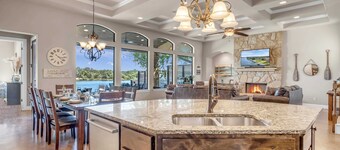 119 Christopher | Pool | Concierge Services Available