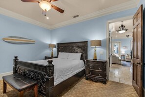 4 bedrooms, iron/ironing board, free WiFi, bed sheets - Luxury in Villages of Crystal Beach-2 King Suites-Lagoon Pool-4BR 👙Bikini Villa (Destin)