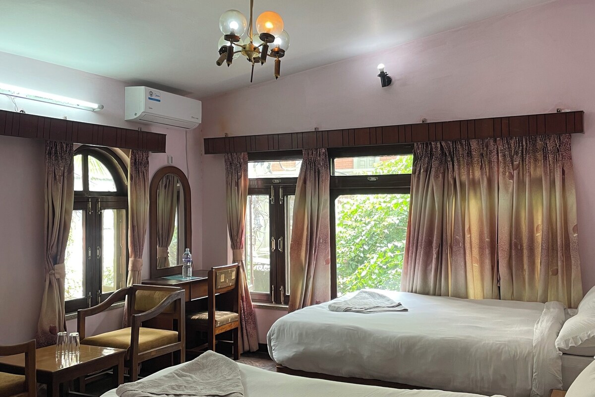 Suite Deluxe | Una scrivania, Wi-Fi gratuito, lenzuola