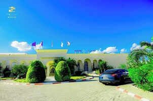 Fachada de la propiedad