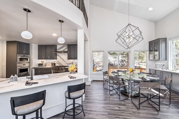 Duplex, 4 Bedrooms | Private kitchen | Coffee/tea maker, fridge, oven, toaster