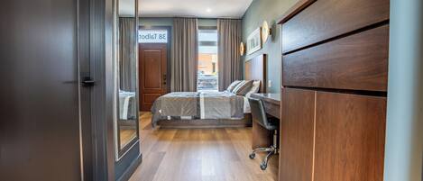 1 bedroom, free WiFi, bed sheets