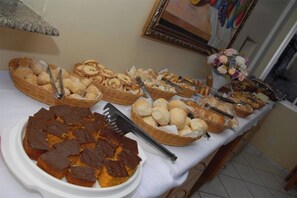 Restaurant - HotStar Thermas Hotel com Acesso a Park Aquático (Caldas Novas)