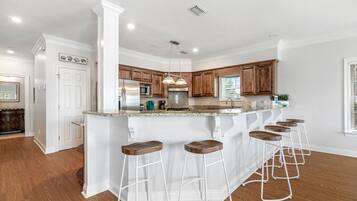Signature House, 5 Bedrooms, Balcony, Beach View | Private kitchen | Fridge, microwave, oven, stovetop