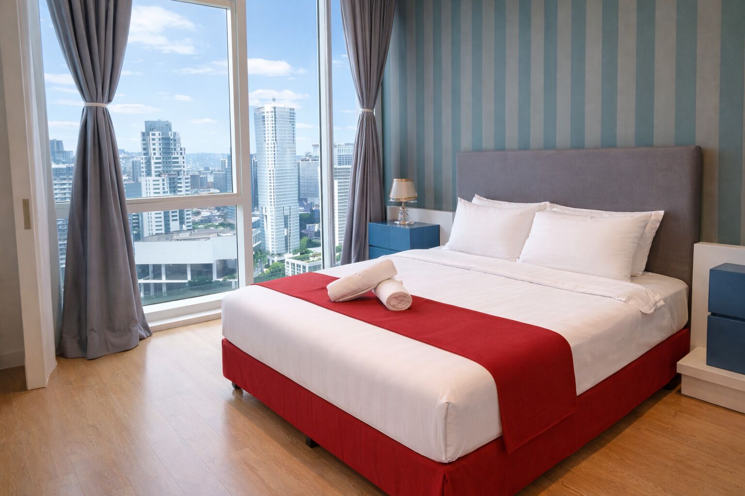 In-room safe, desk, laptop workspace, soundproofing