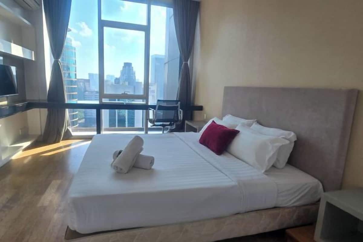 1 bedroom, in-room safe, desk, laptop workspace