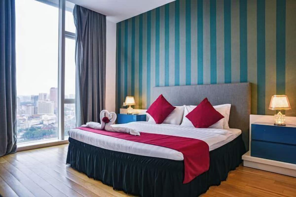 1 bedroom, in-room safe, desk, laptop workspace