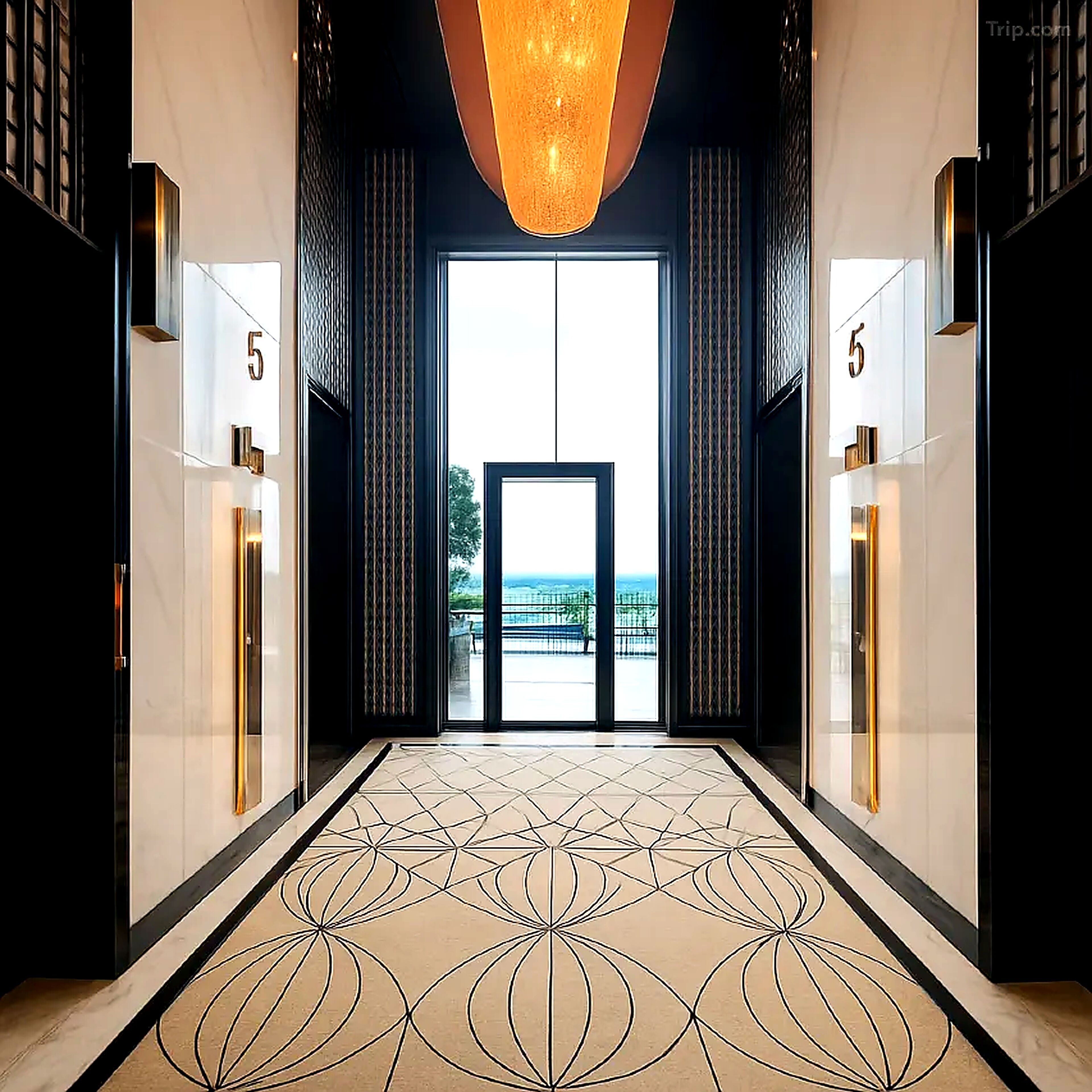 Elevator