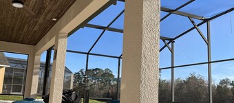 6 Br / 4,5 Bath + Pool/Spa + Game Room / Less than 4 miles from Disney