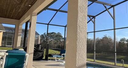 6 Br / 4,5 Bath + Pool/Spa + Game Room / Less than 4 miles from Disney