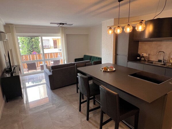 Interior - Magnificent Apartment of 45 m2, Cannes Centre, Refurbished (Cannes)