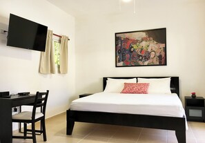 1 bedroom, in-room safe, iron/ironing board, WiFi