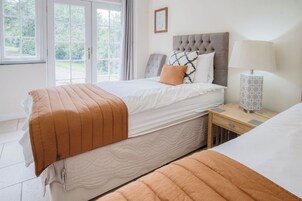 Apartment (1 Bedroom) | 1 bedroom, premium bedding, bed sheets