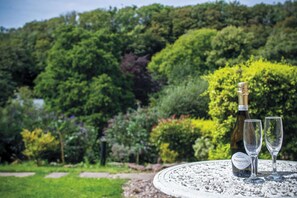 Exterior - Brynach - 1 Bedroom - St Ishmael's (Haverfordwest)