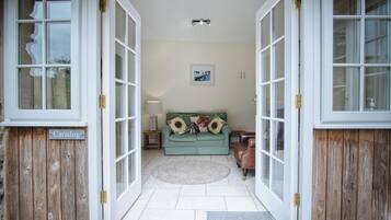 32-inch Smart TV with cable channels