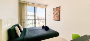 2 bedrooms, desk, iron/ironing board, free WiFi