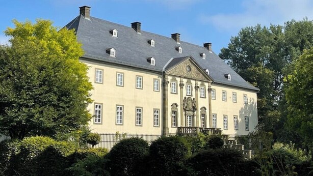 A large, historic building with multiple windows and a central entrance. - Just take a break, Sauerland, Alme Brilon (Brilon)