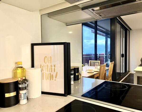 Fridge, microwave, oven, stovetop