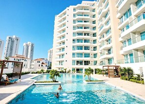 Outdoor pool, pool loungers