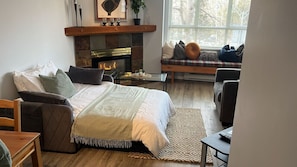 1 bedroom, iron/ironing board, travel crib, free WiFi
