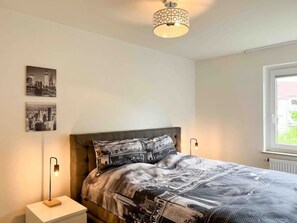 1 quarto, ferros/tábuas de passar roupa, Wi-Fi, roupa de cama