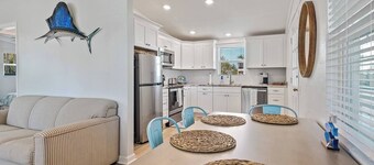 The Beach Nest - A Newly Renovated Paradise!