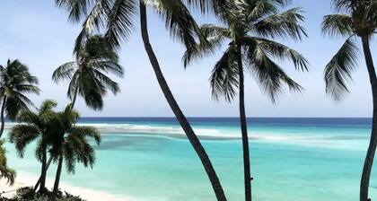 Condominium apartment in front of Beach