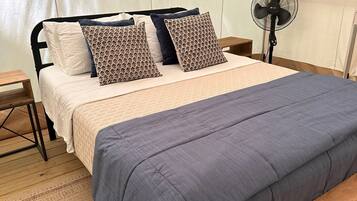 1 多间卧室、床单