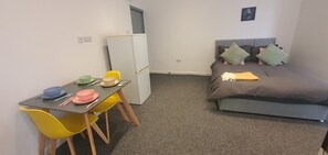 Living area - Leicester City Apartment  (Leicester)