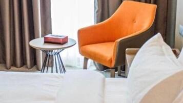 3 bedrooms, iron/ironing board, travel cot, free WiFi