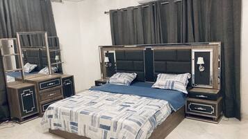 4 多间卧室、熨斗/熨衣板、WiFi、床单