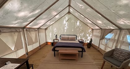 Valley Overlook - Glamping Tent N2 - the heart of Cuyahoga Valley National Park
