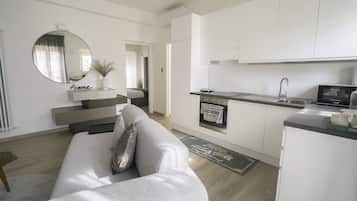 Appartement, 2 chambres, balcon, vue ville | Salle de séjour