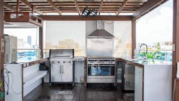 Apartment, Multiple Bedrooms, Smoking, Balcony | Balcony