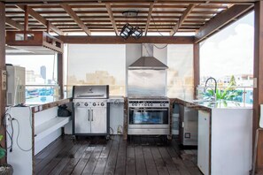 Apartment, Multiple Bedrooms, Smoking, Balcony | Balcony