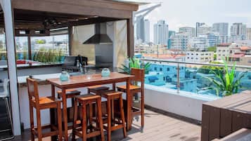 Apartment, Multiple Bedrooms, Smoking, Balcony | Balcony